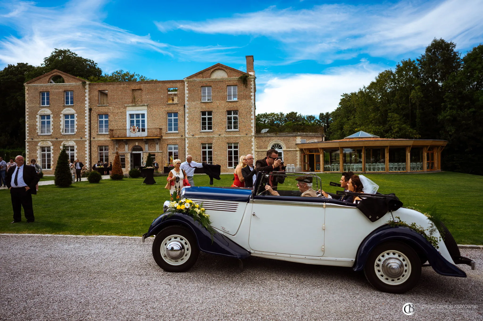 chateau de morbecque – location de voiture de mariage