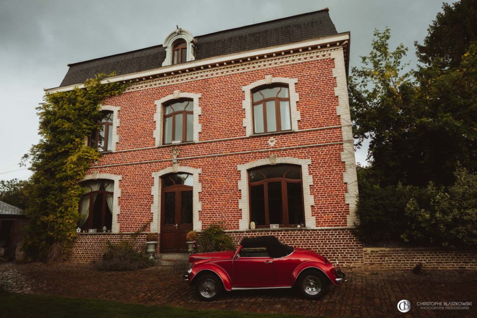 Ferme Saint-Hubert de Salesches - Mariage - la salle de réception vue de l'extérieur