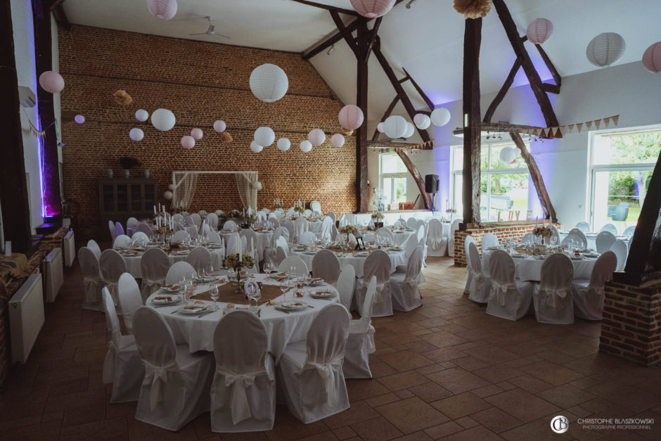 Ferme Saint-Hubert de Salesches - Mariage - la salle de réception vue de l'intérieur