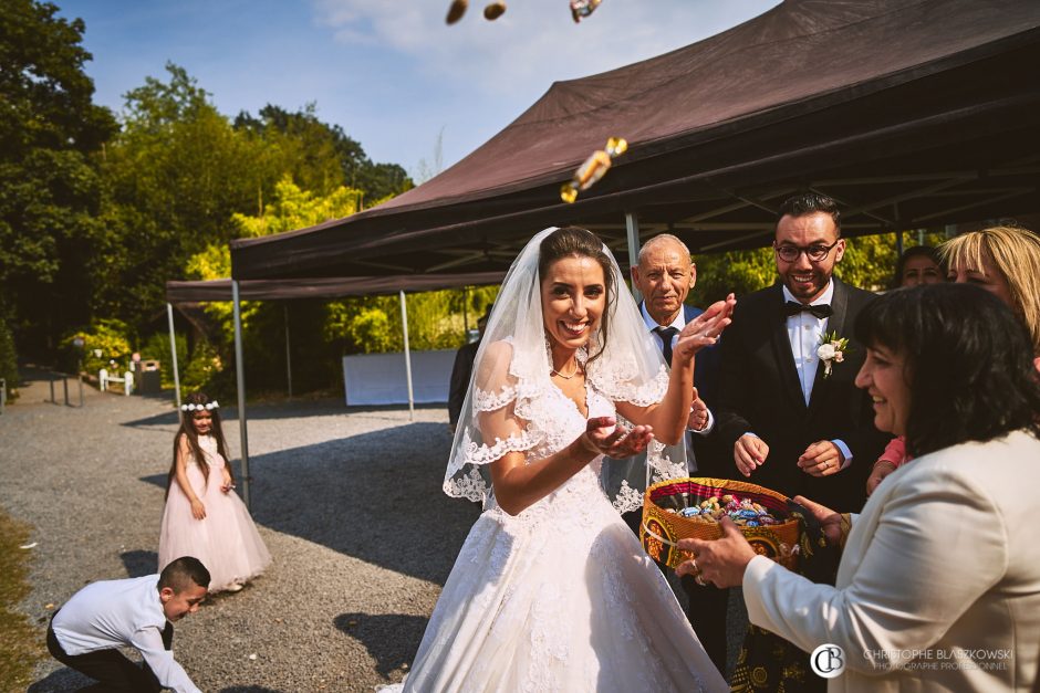 Photographe Mariage | Un mariage oriental au château de Bourgogne : Une célébration majestueuse pour Dhabia et Monir