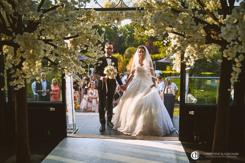 Photographe Mariage | Un mariage oriental au château de Bourgogne : Une célébration majestueuse pour Dhabia et Monir