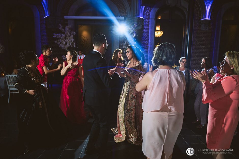 Photographe Mariage | Un mariage oriental au château de Bourgogne : Une célébration majestueuse pour Dhabia et Monir