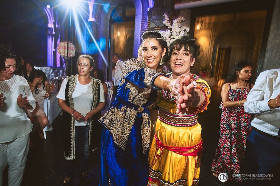 Photographe Mariage | Un mariage oriental au château de Bourgogne : Une célébration majestueuse pour Dhabia et Monir