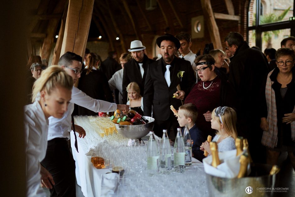 Photographe Mariage | Un Mariage Éblouissant à la Traxène : Julie et Gwenaël, un Voyage dans les Années Folles