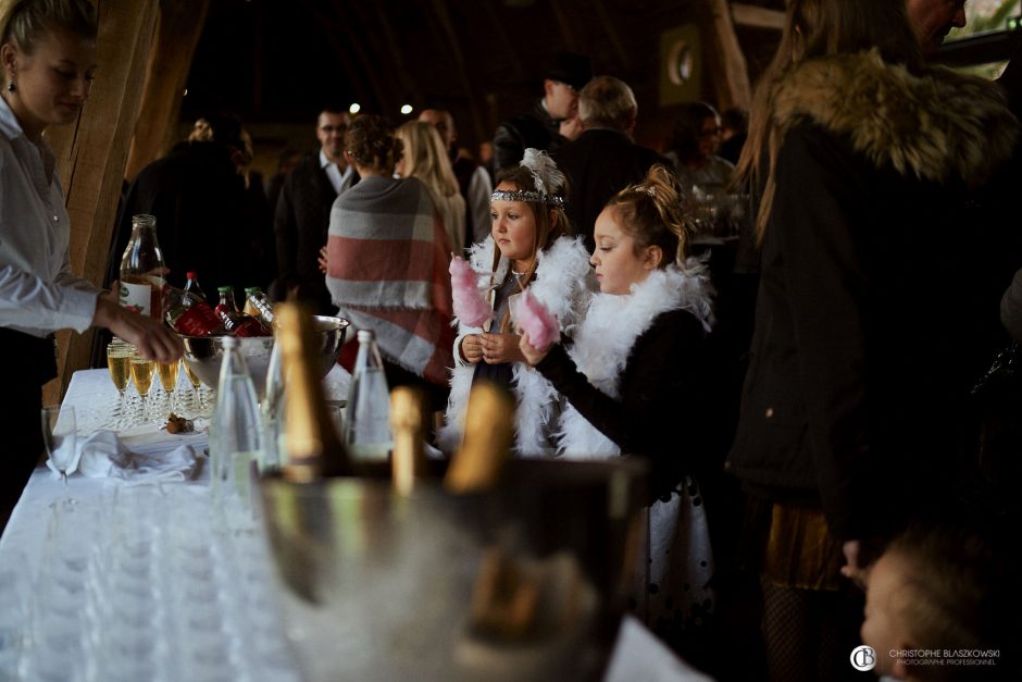 Photographe Mariage | Un Mariage Éblouissant à la Traxène : Julie et Gwenaël, un Voyage dans les Années Folles