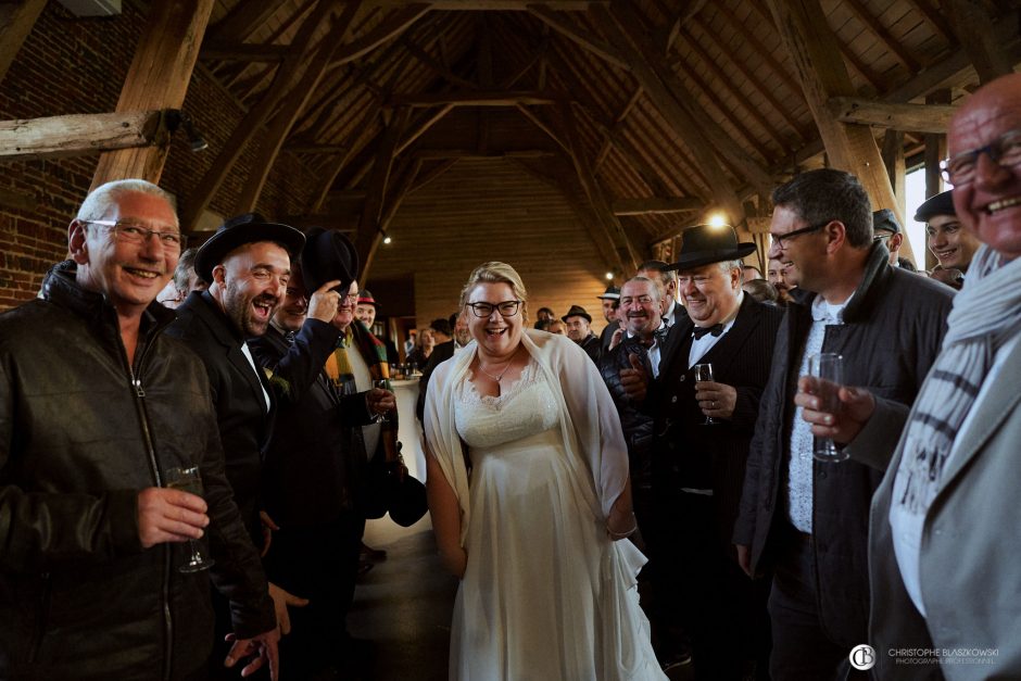 Photographe Mariage | Un Mariage Éblouissant à la Traxène : Julie et Gwenaël, un Voyage dans les Années Folles