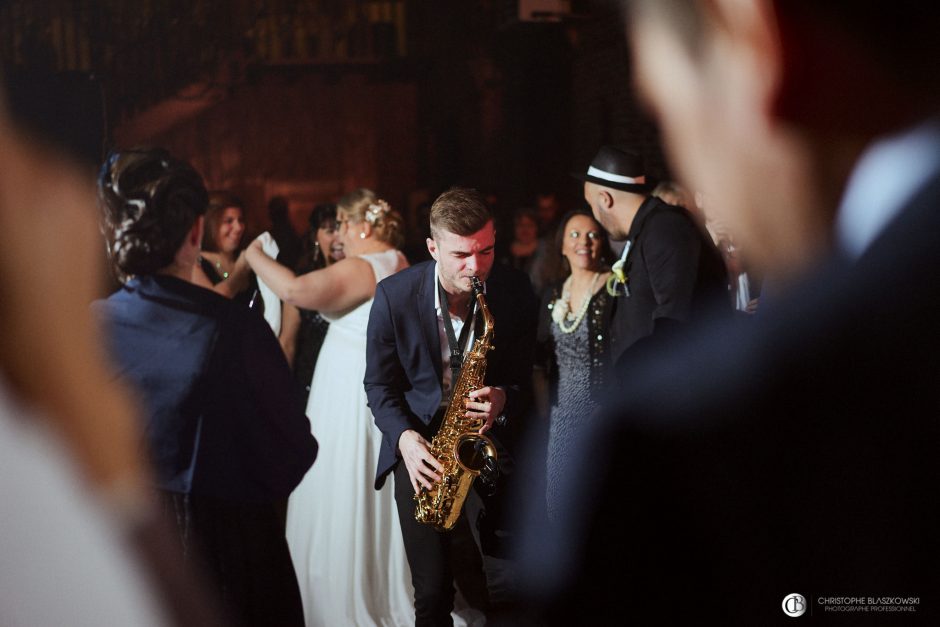 Photographe Mariage | Un Mariage Éblouissant à la Traxène : Julie et Gwenaël, un Voyage dans les Années Folles