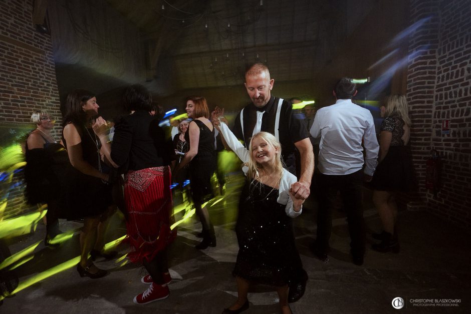 Photographe Mariage | Un Mariage Éblouissant à la Traxène : Julie et Gwenaël, un Voyage dans les Années Folles