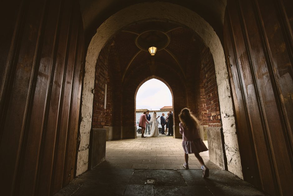 Photo de mariage prise sur le vif, sur l'instant - Photographe Hauts-De-France