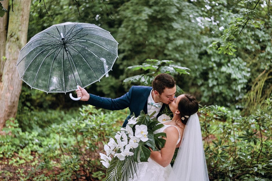 photographie de mariage sous la pluie - Hauts-De-France