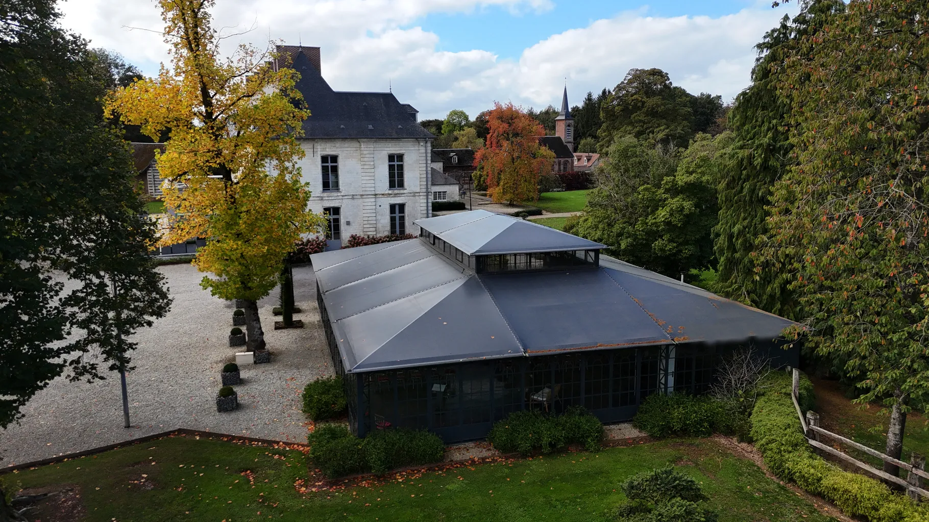Orangerie du Château de Couturelle vue du ciel