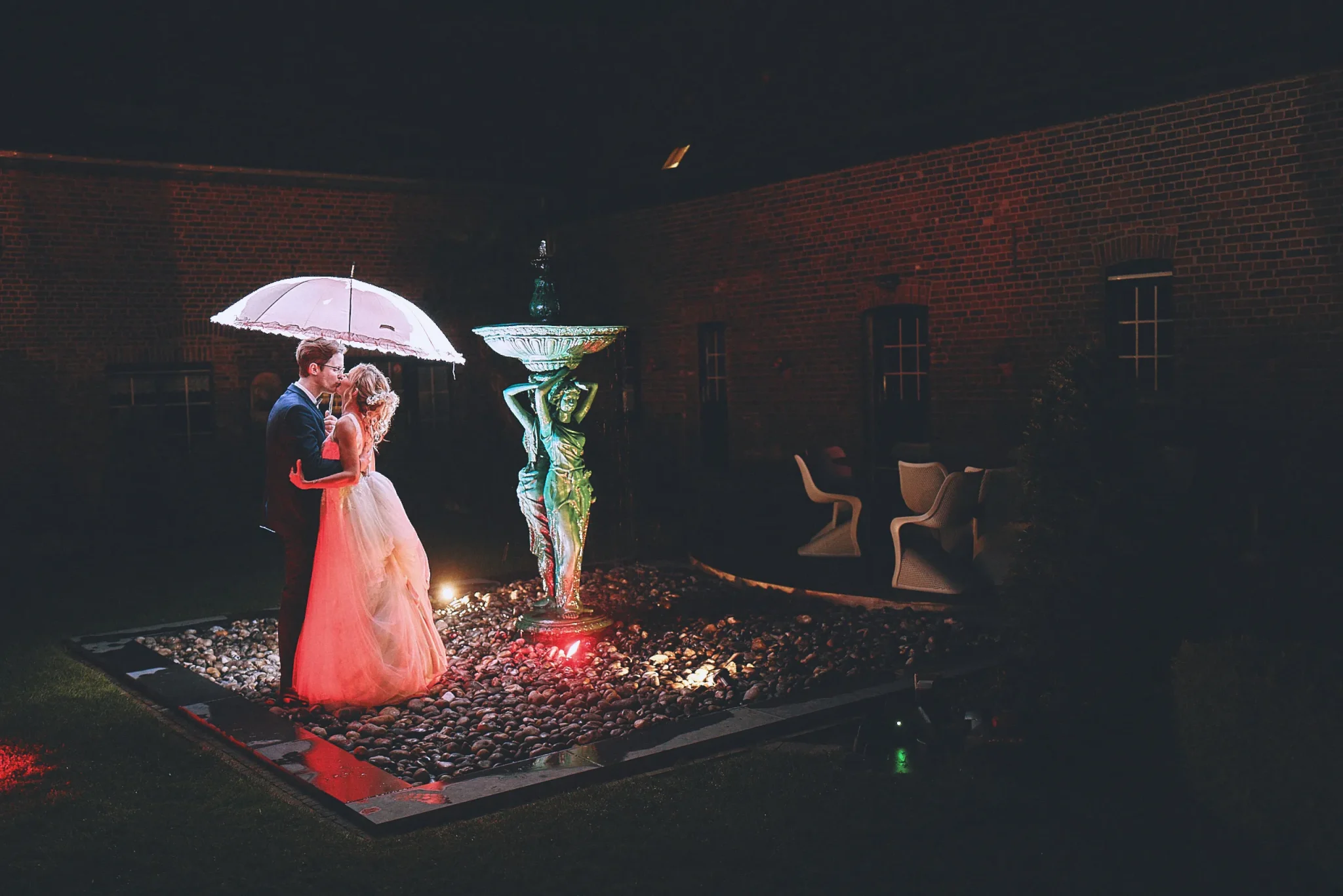 Mariage à la Fontaine de la Lys au Bizet